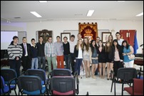 El Ayuntamiento de Argamasilla de Calatrava y la comunidad educativa animan a los recién graduados del “Alonso Quijano” a seguir formándose
