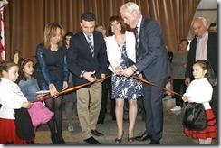 20150312 Corte de cinta por las autoridades presentes en ela acto